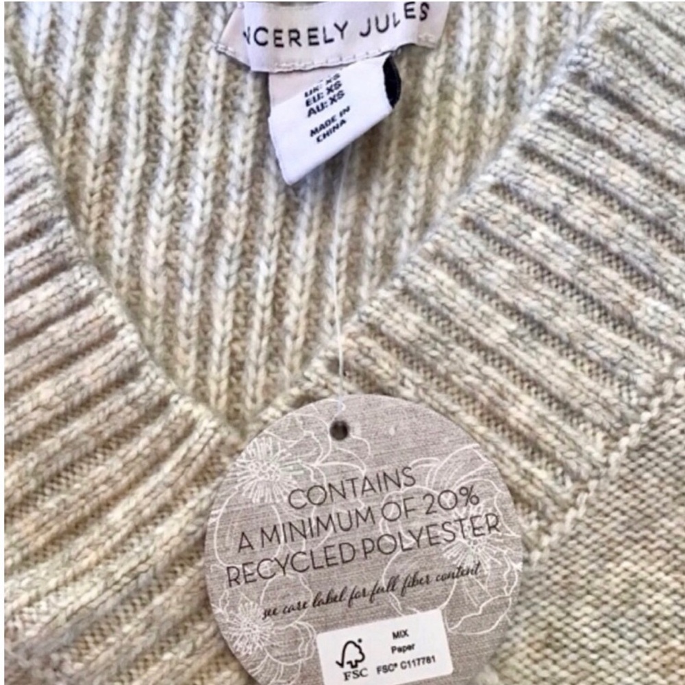 Sincerely Jules V-Neck Cable Knit Crop Vest (NWT) (Size: XS) - Picture 6 of 10